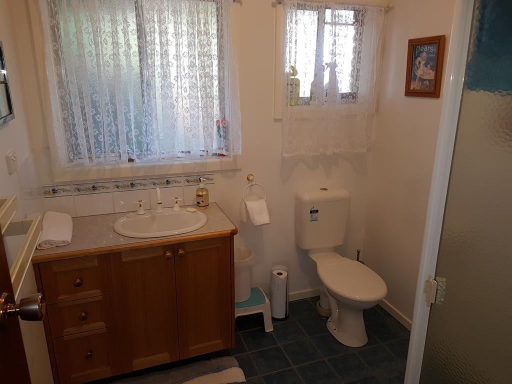 Bright's Wombat's Retreat Holiday home Bright
