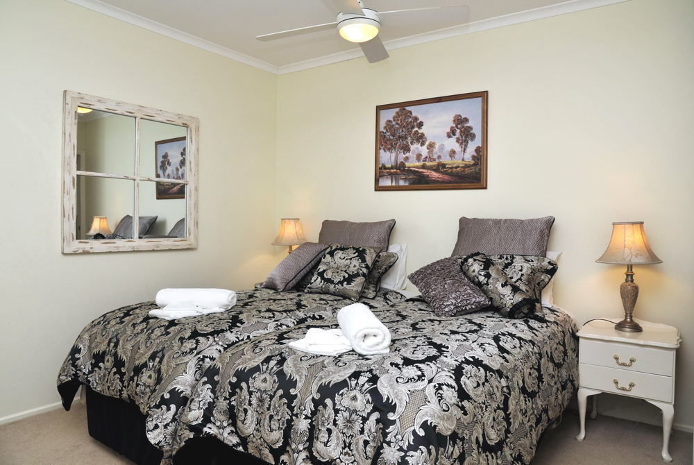 The Birch House - Silver Birches 3*