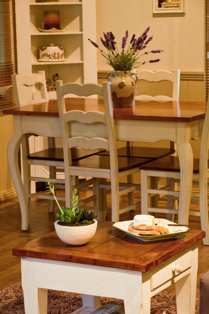 Autumn Abode Cottages Holiday home Bright