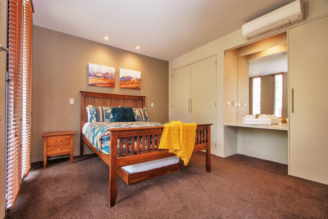 Centenary Peaks Riverview Holiday home Bright
