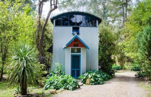 Ashwood Villa Bright