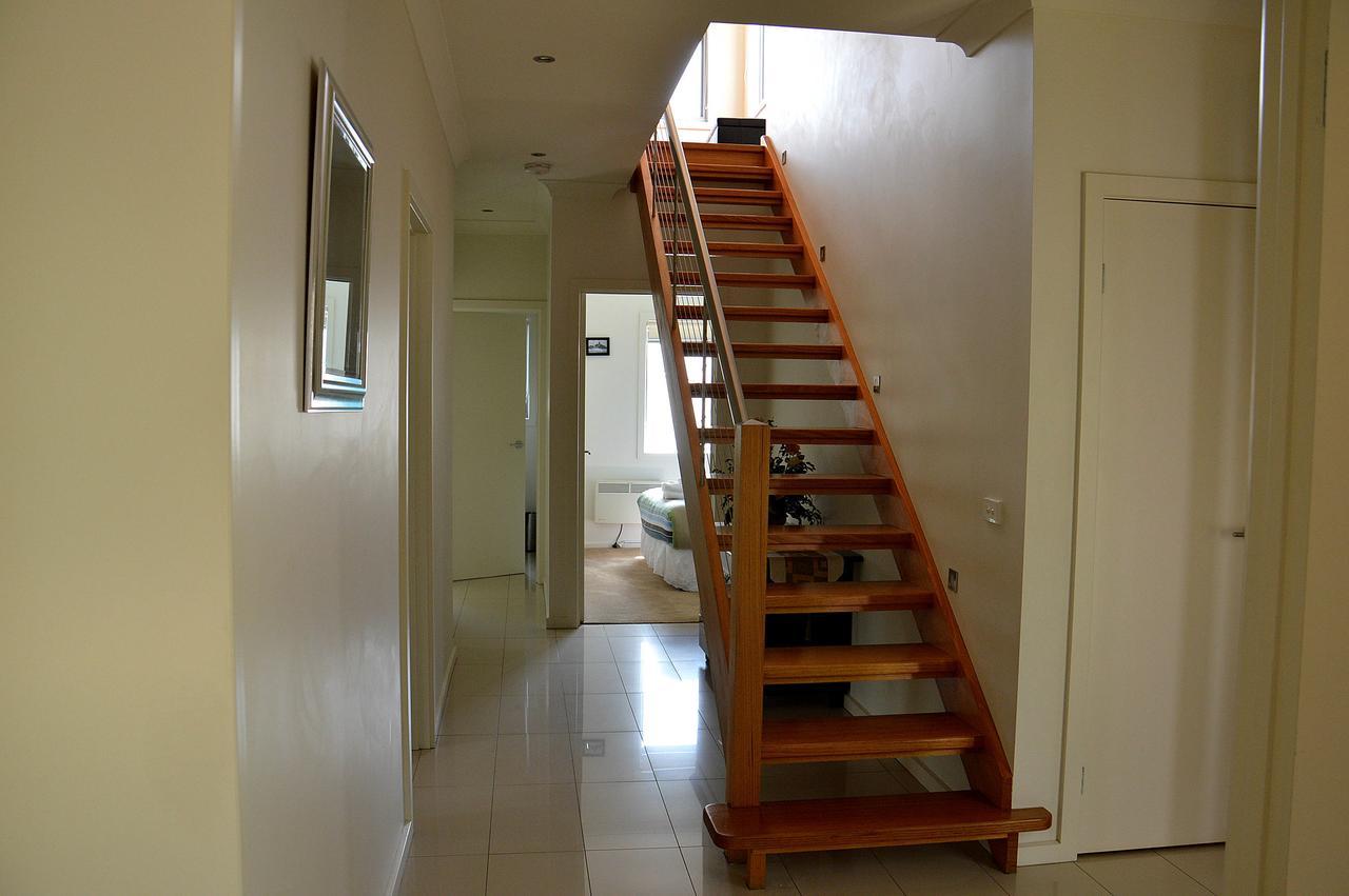 The Track - Beautiful Townhouse In * Bright