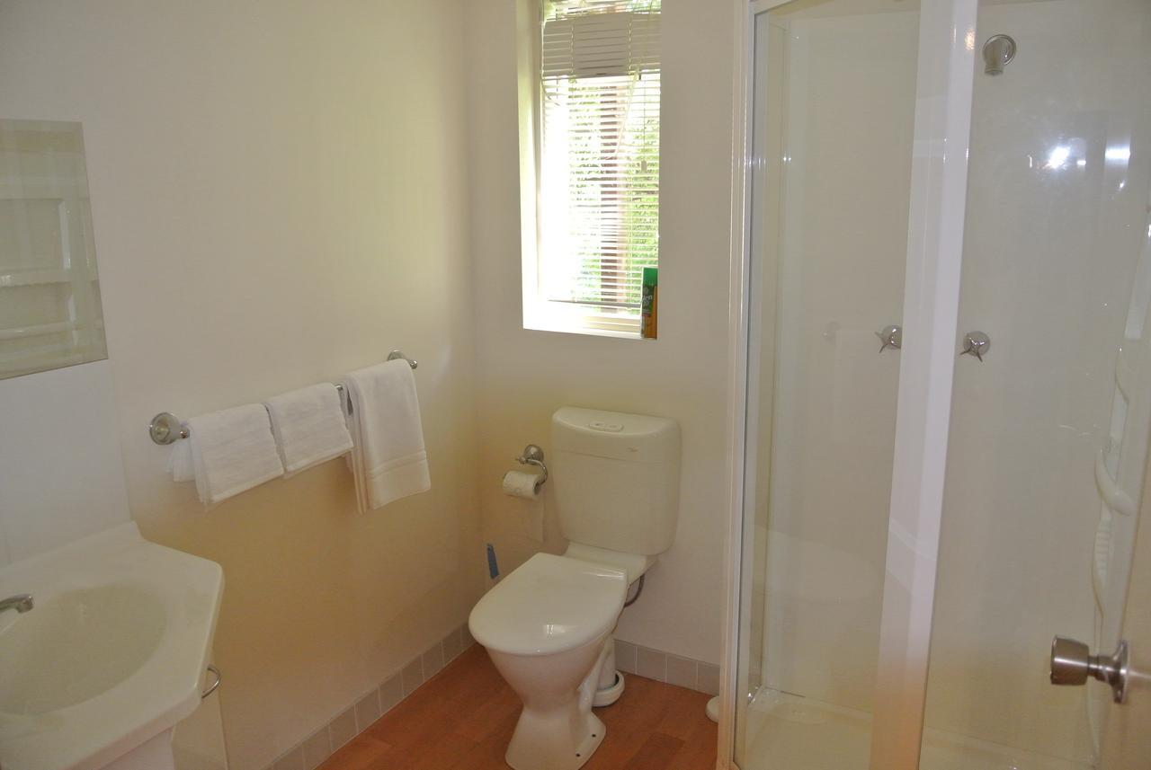 Apple Blossom Retreat Apartment Bright