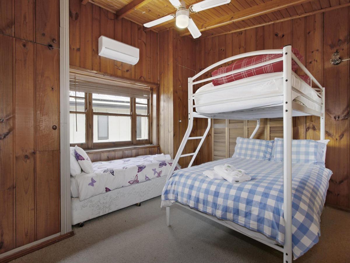 Le Chateau - Centrally Located