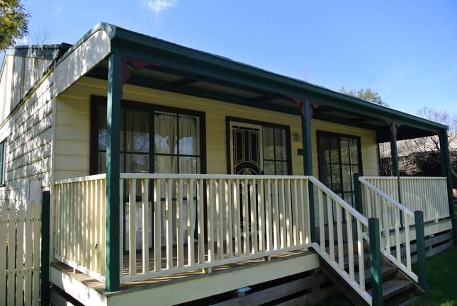 Corinda - 4 Bedroom Pet Friendly