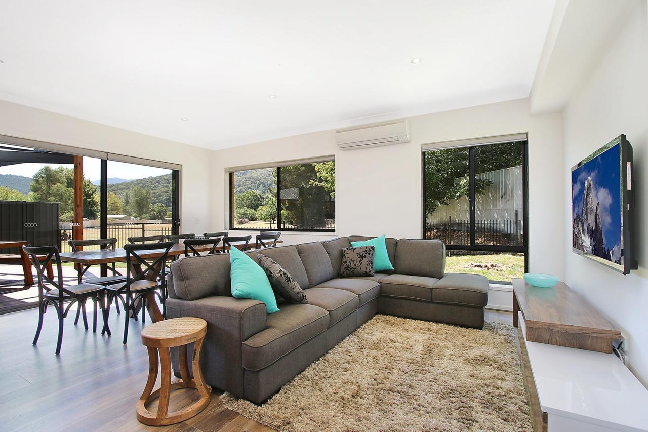 Alpine Knights Stylish Luxury Apartment *