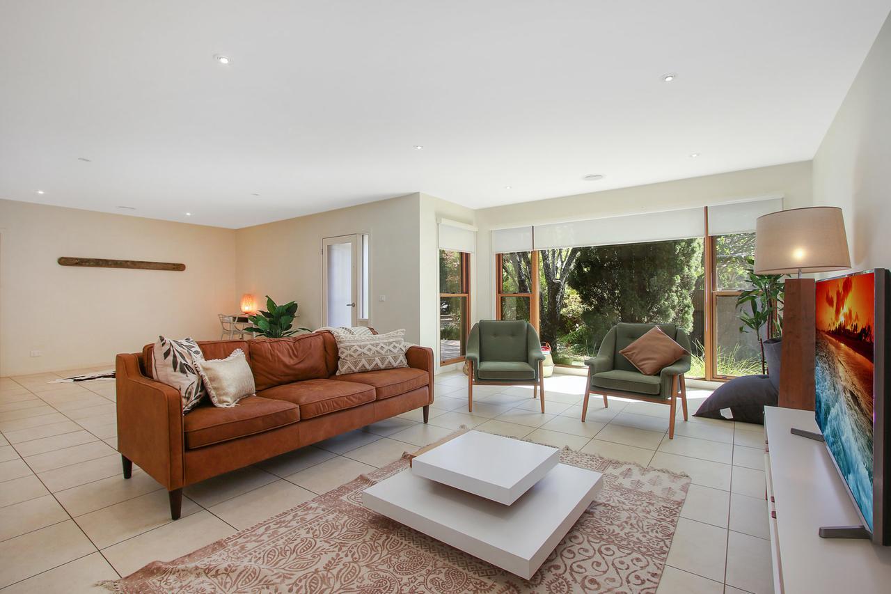 Trailblazer - Indulgent Adventure Apartment Bright