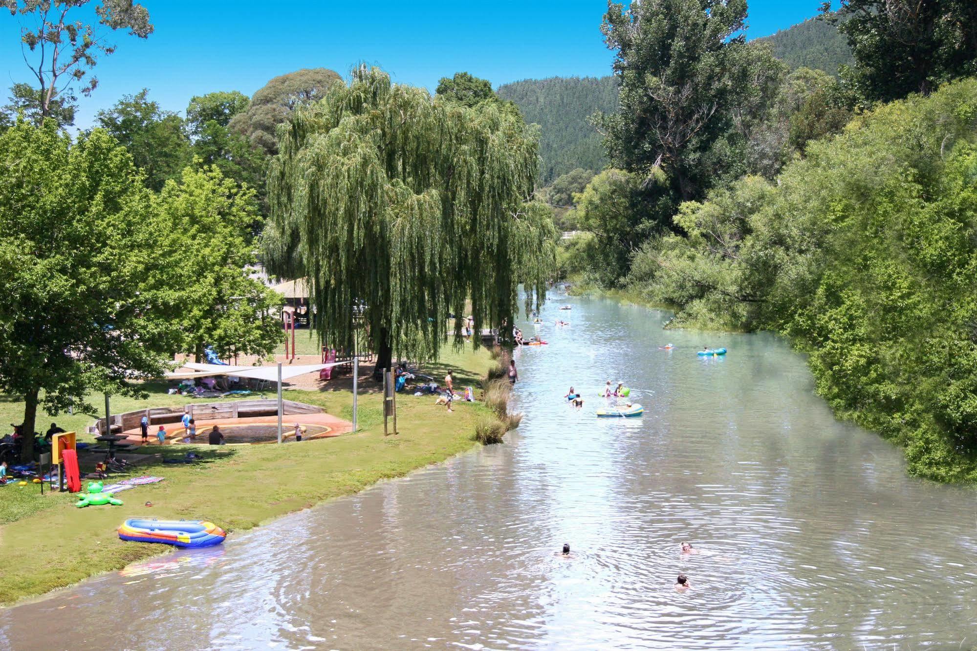 Discovery Parks - Bright Holiday park