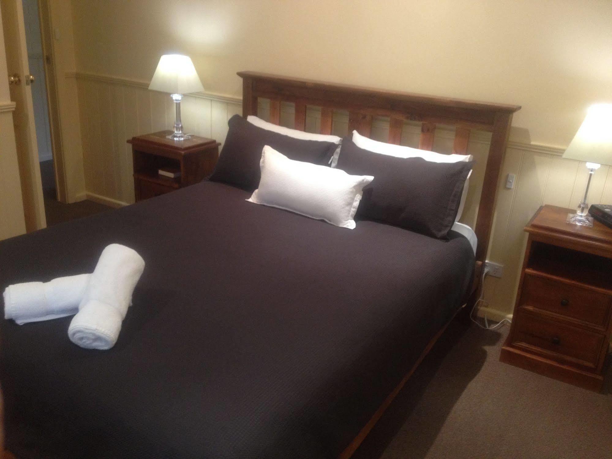 Motel Viewhill Units -