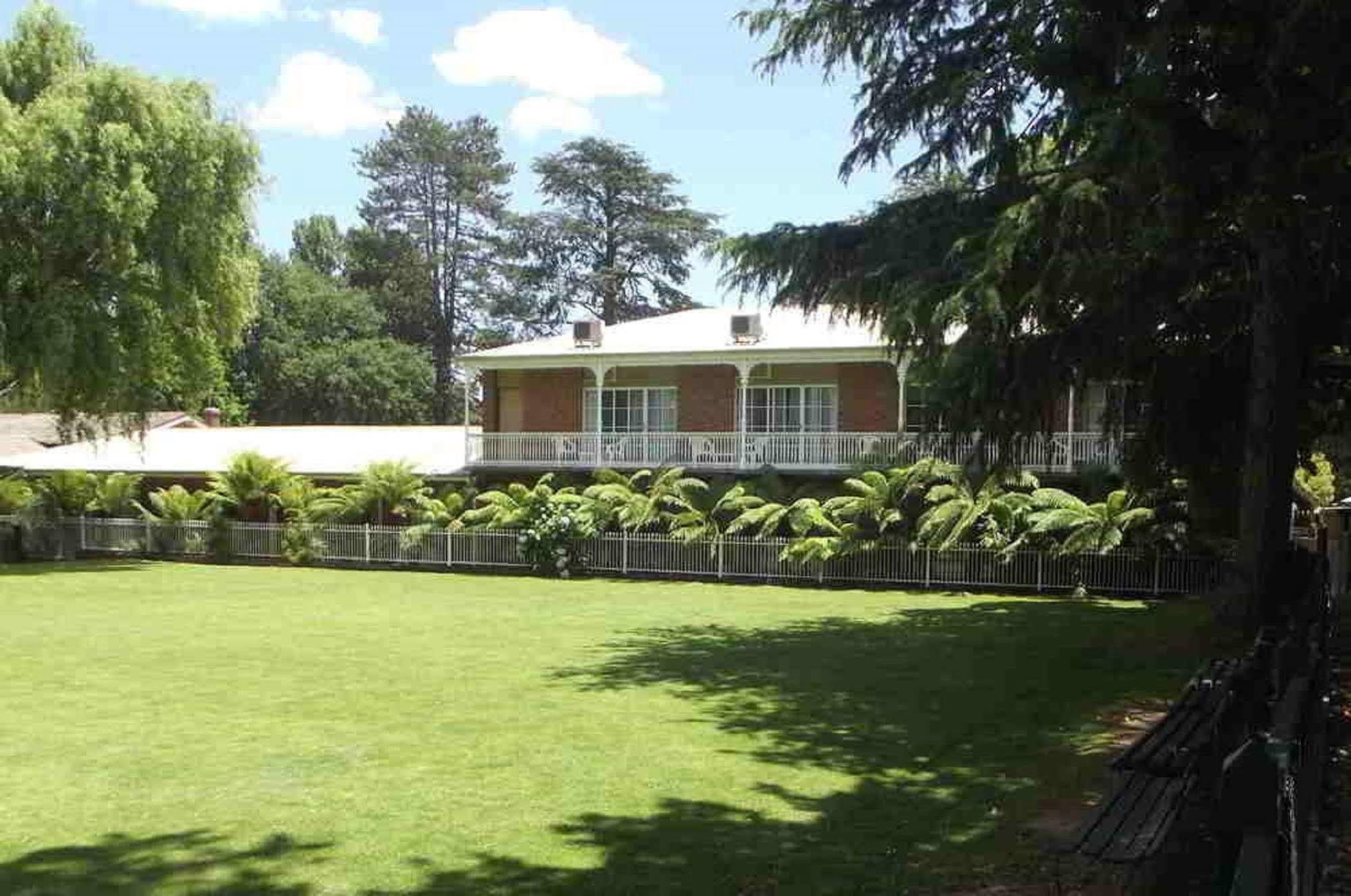 Hotel Barrass John Motor 3*