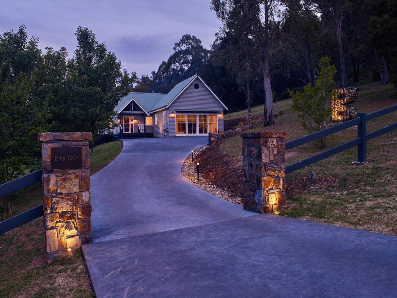 Ridgeview - Big Sky Retreats Holiday home Bright