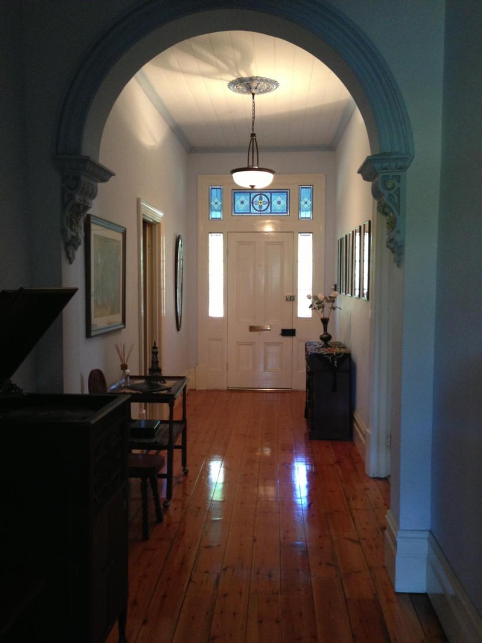 Annadale House Bright