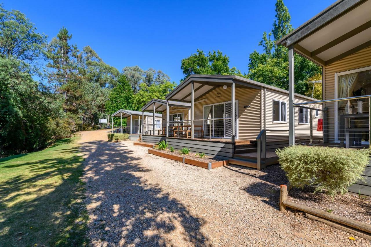 Riverside Holiday park 4*