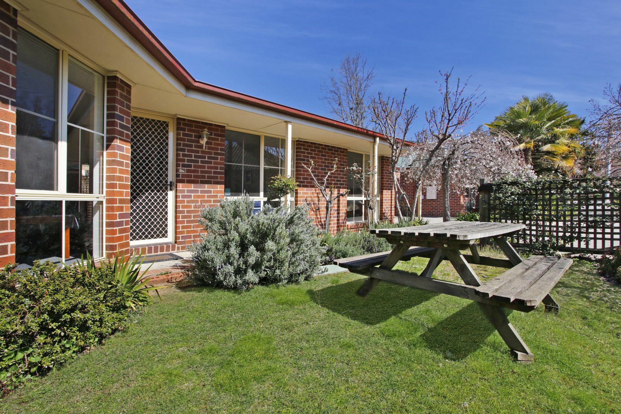 Apartment Close - In The Heart Of Bright