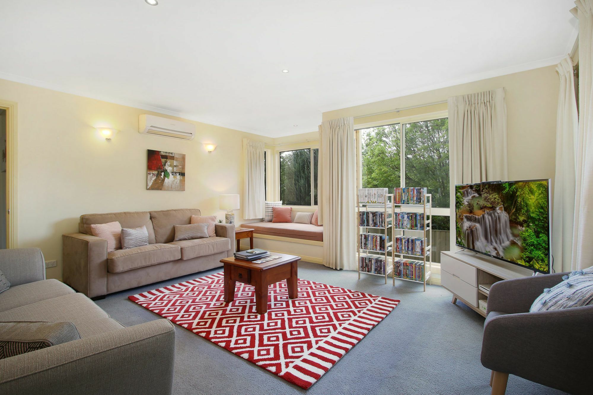 Alpine Vista - Short Walk To Town Centre Bright
