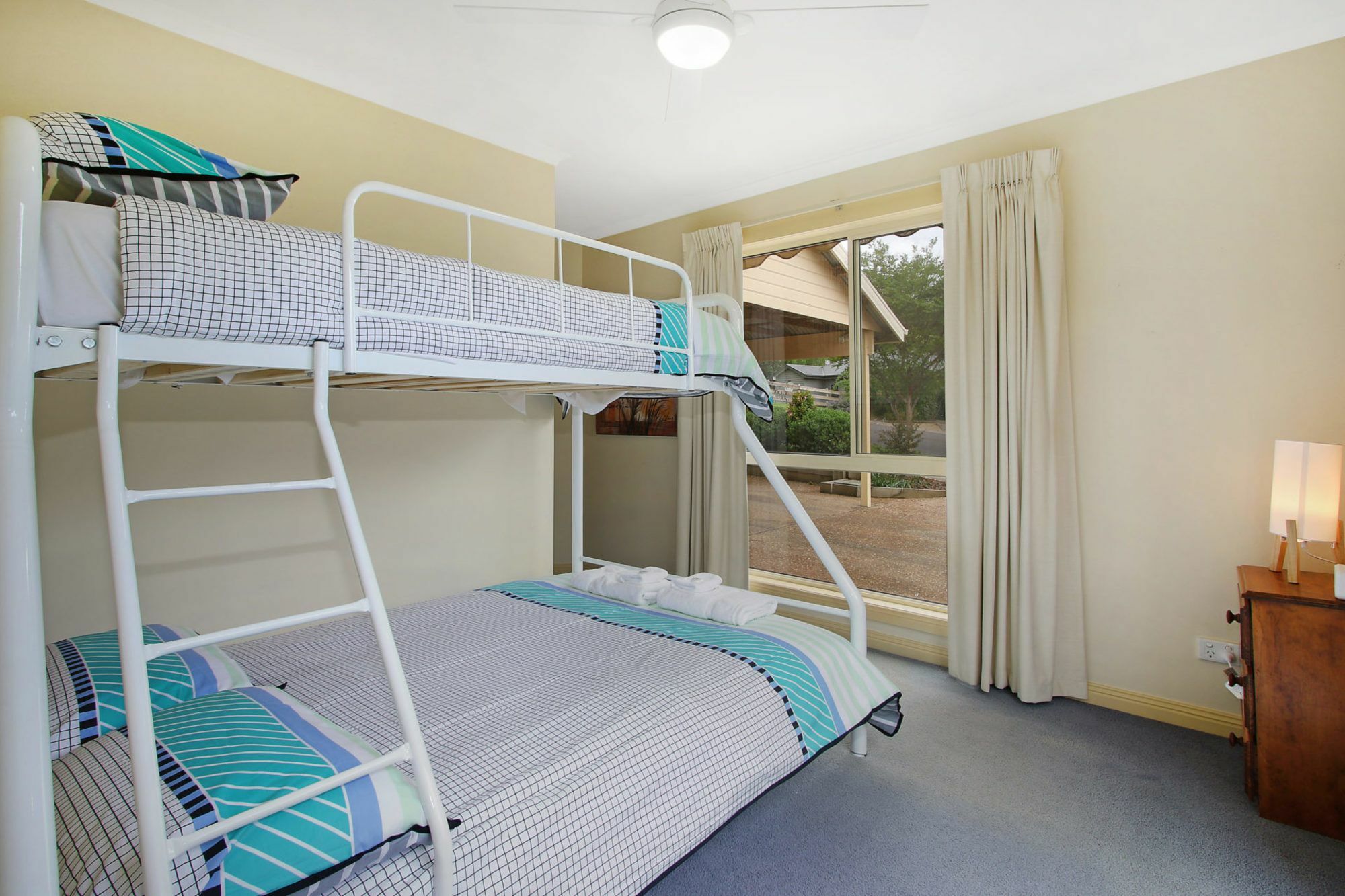 Apartment Alpine Vista - Short Walk To Town Centre *