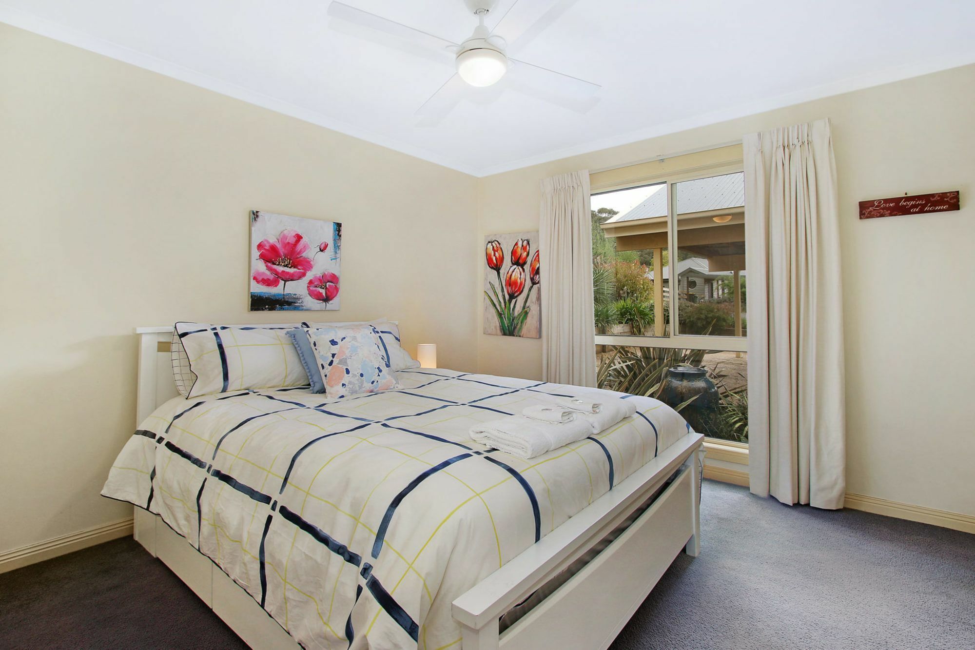 Alpine Vista - Short Walk To Town Centre * Bright