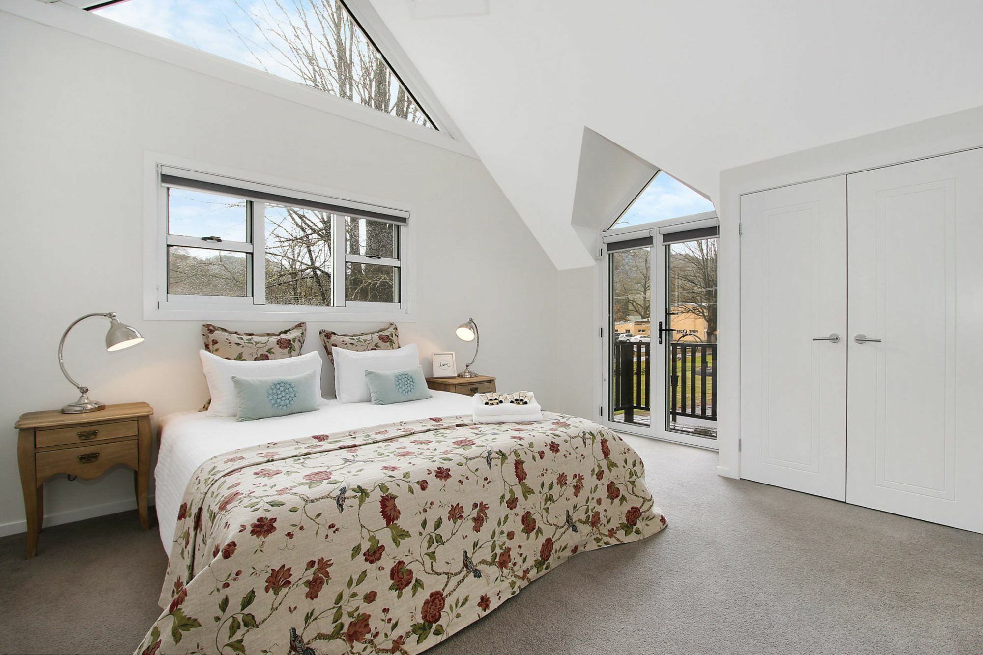 Apartment Beyond Bliss - 1 *