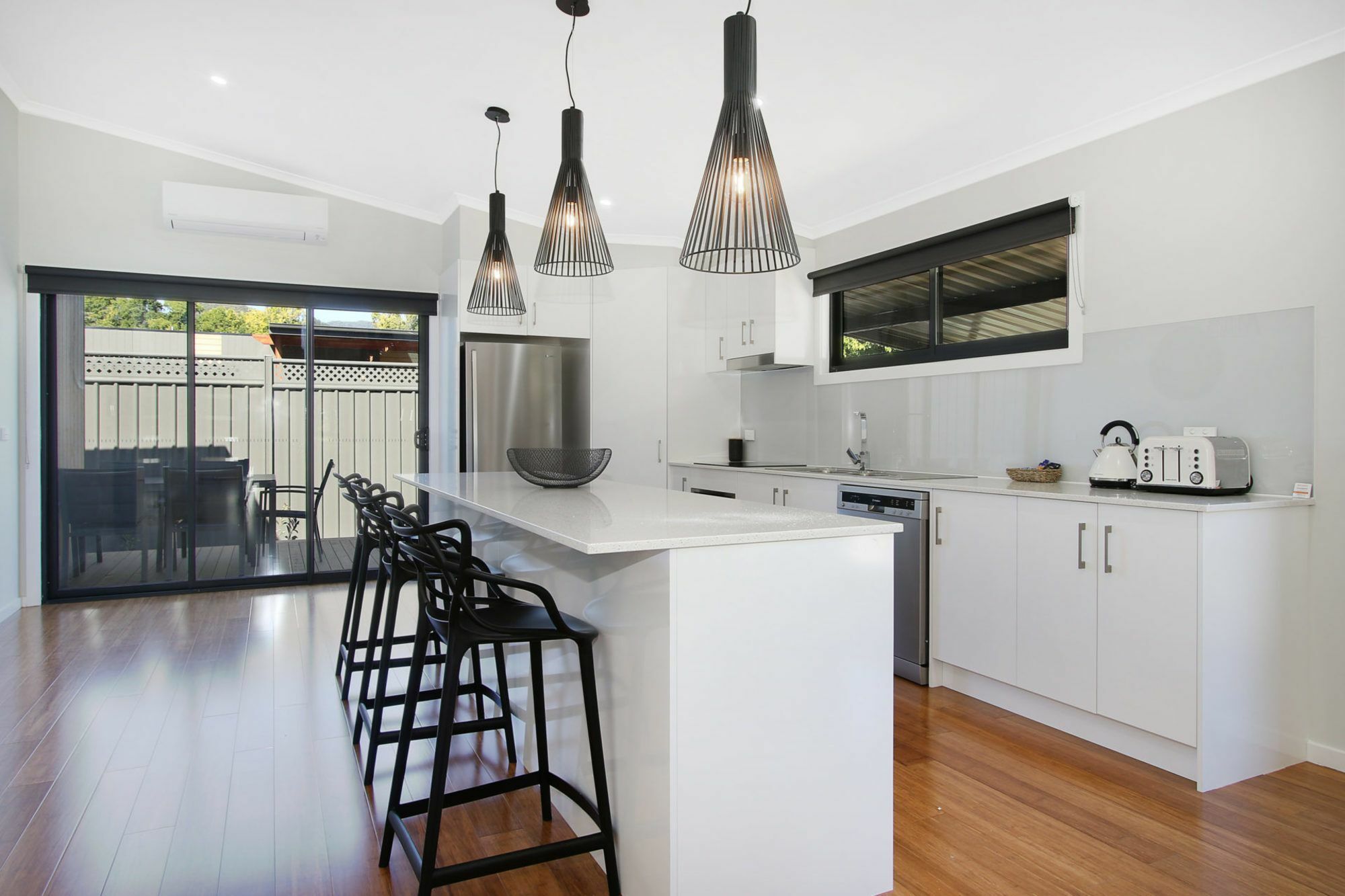 Snowgum Retreat - 1 Apartment Bright