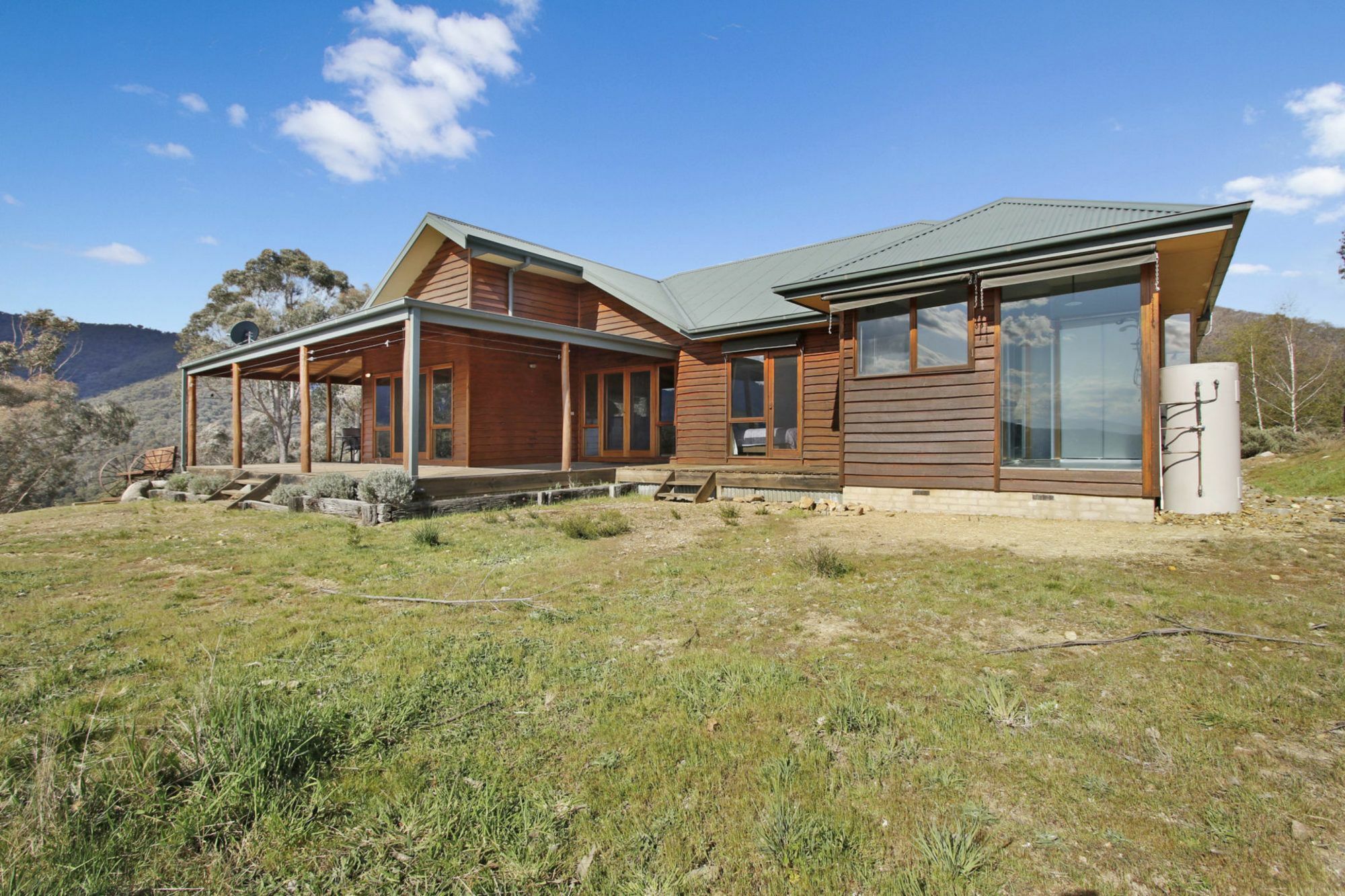 Quins Gap Private Retreat Apartment Bright