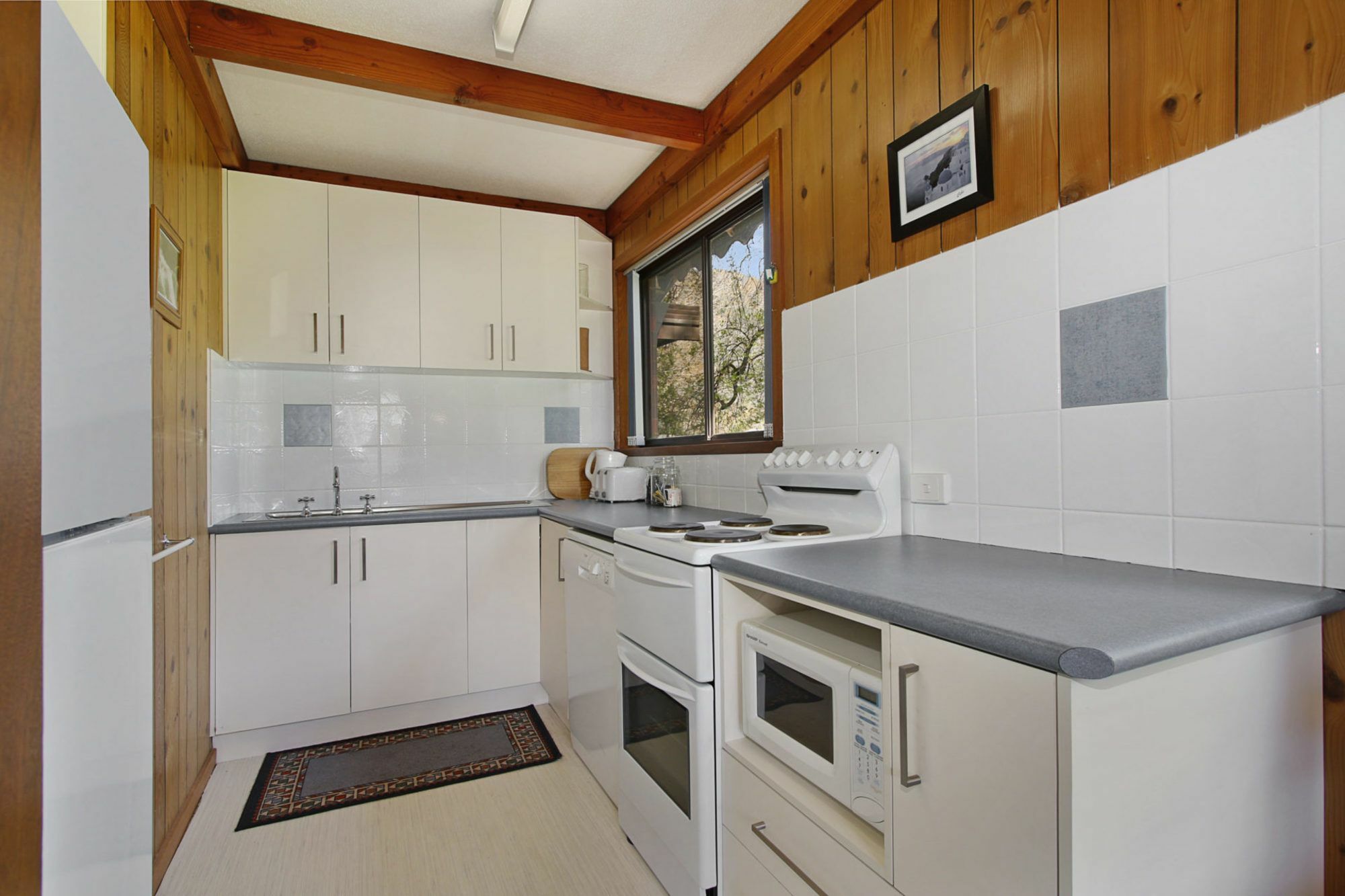 Kalamunda 6 - On The Rail Trail Apartment