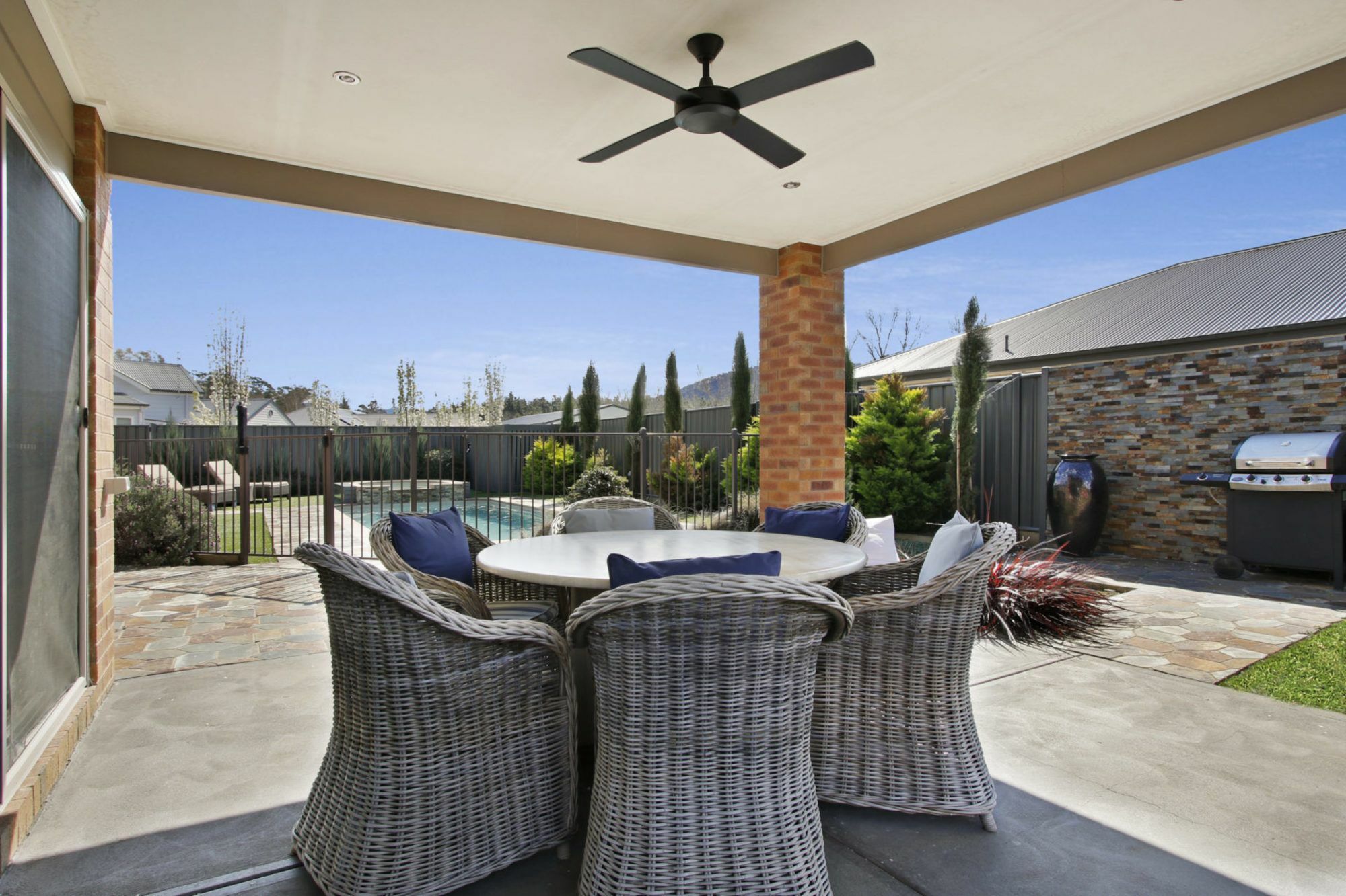 Apartment Collins Retreat - 4 Bedroom With Pool Bright