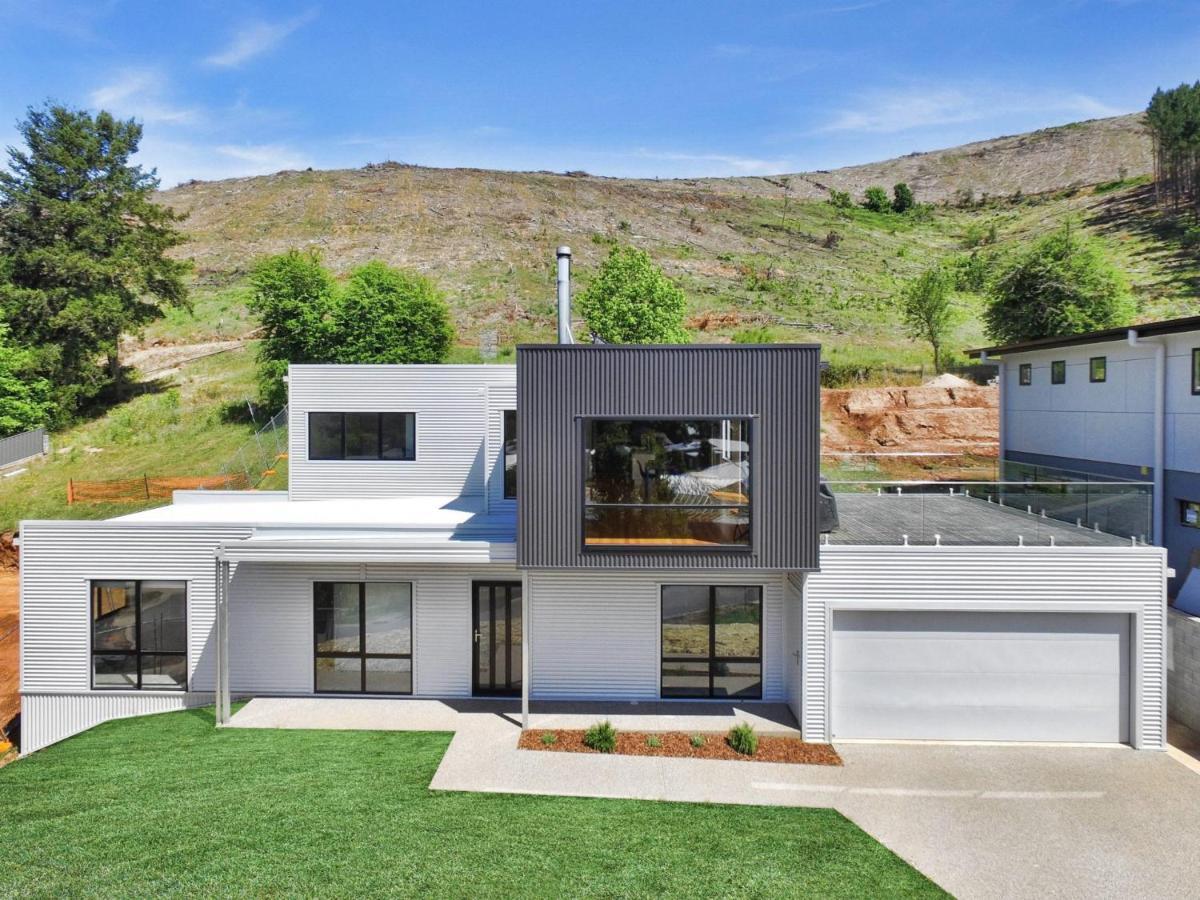 Balcony To Bogong - Modern House Minute Stroll To Town Bright