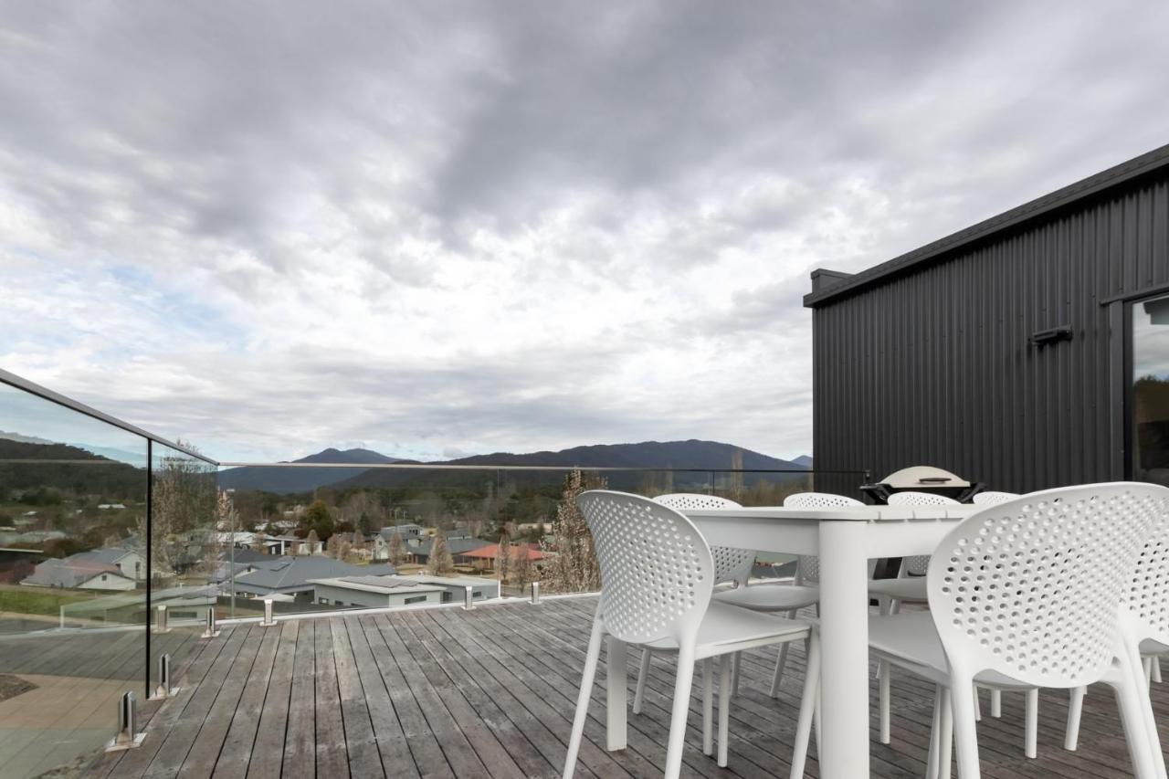 Balcony To Bogong - Modern House Minute Stroll To Town * Bright