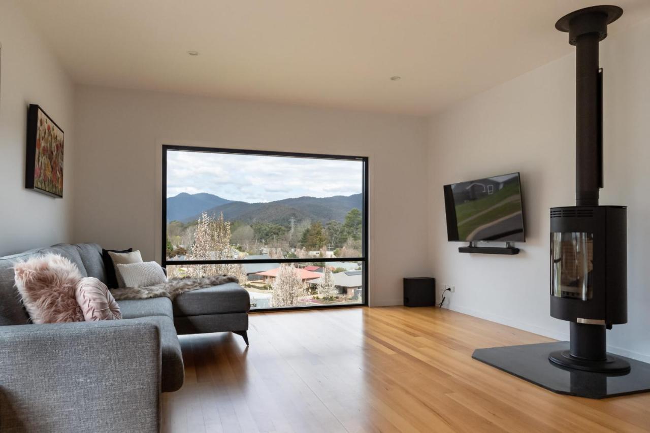 Balcony To Bogong - Modern House Minute Stroll To Town Holiday home