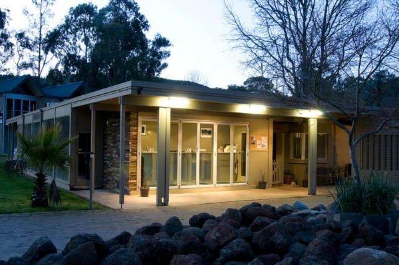 Centenary Peaks Riverview Bright
