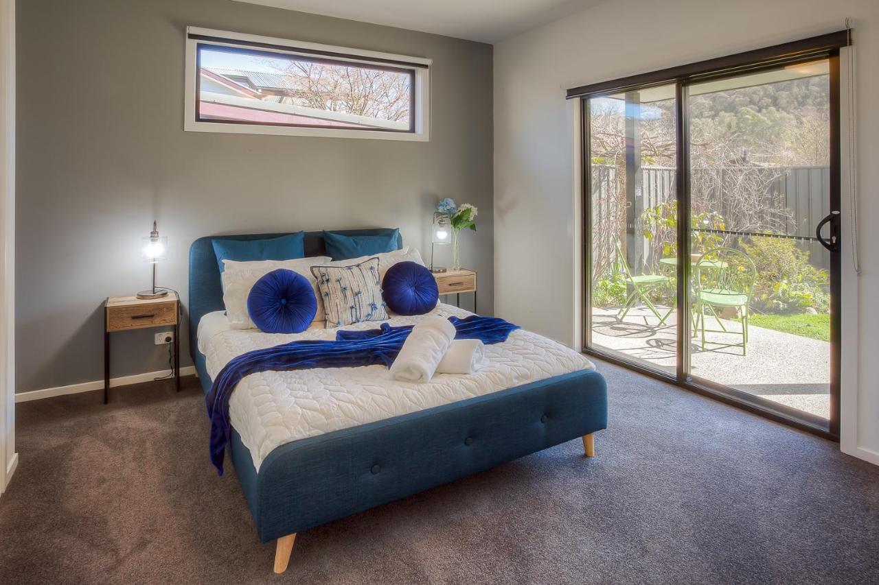 Apartment 27 On Mountbatten *