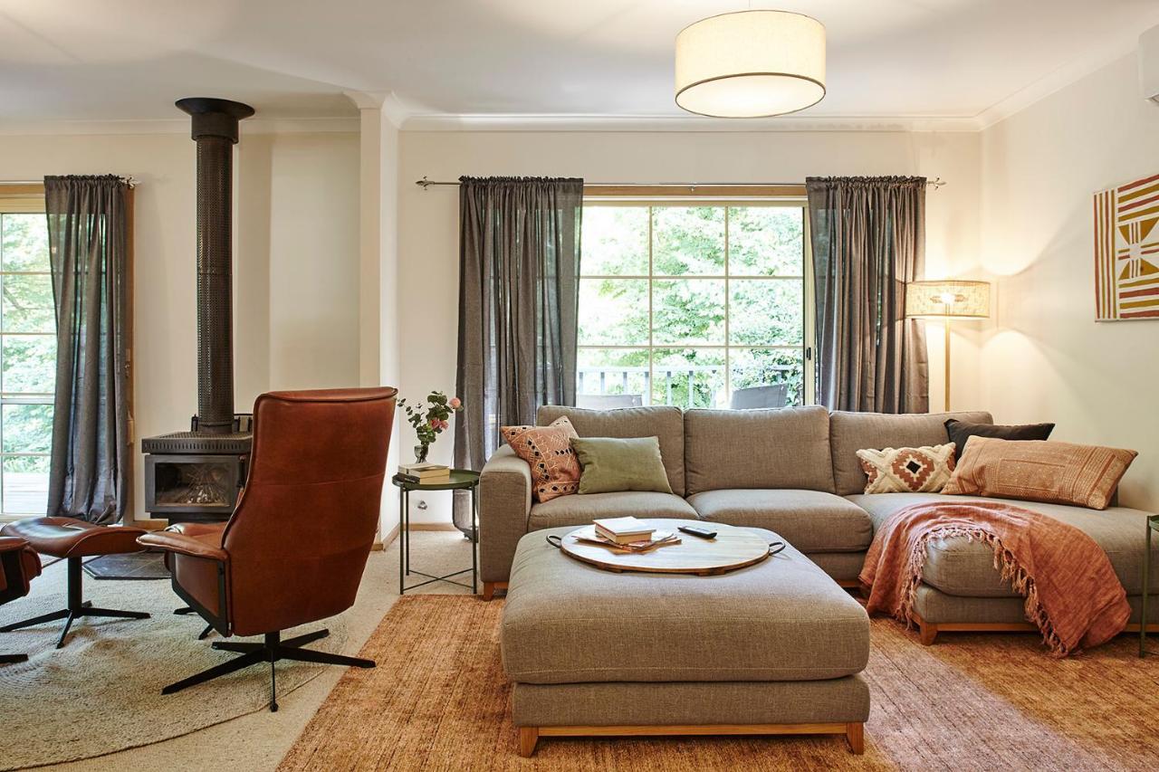 Apartment Elms On Delany Bright