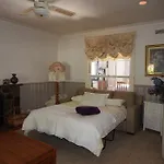 Bessie\'S Cottage
