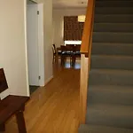 Maple House - The Ideal Retreat For Family And Friends.