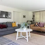 Nest House Bright