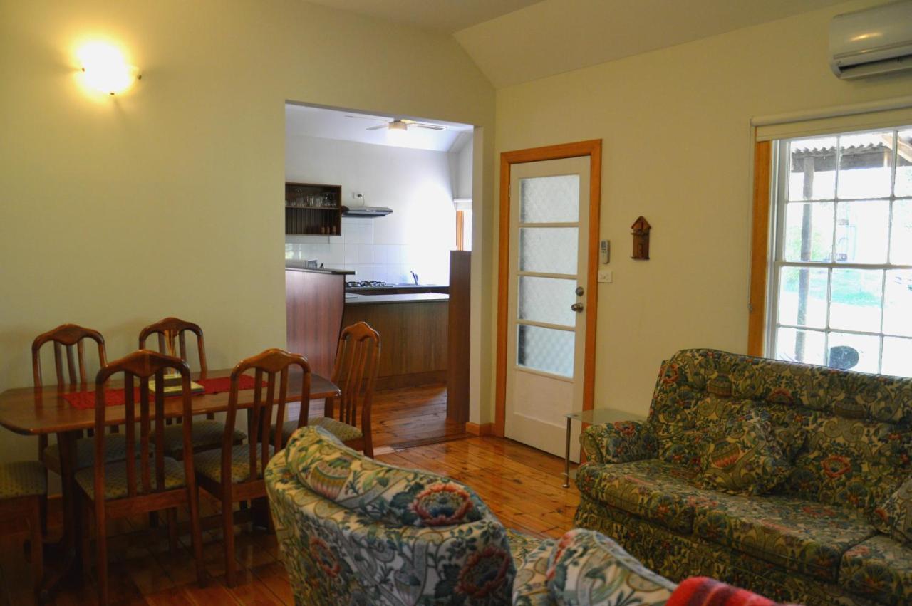 Tre-vista Lane Retreat Holiday home Bright
