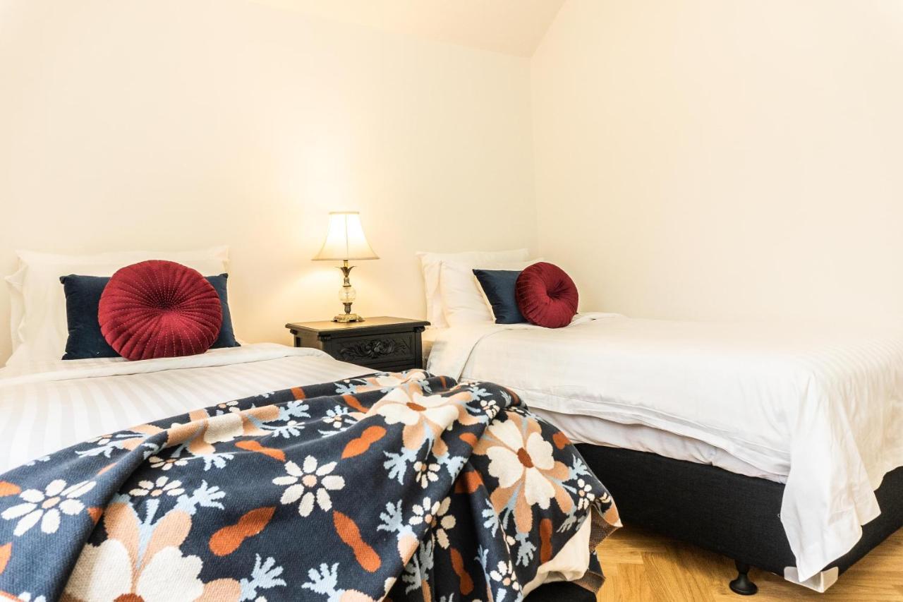 Hotel Velo - Heritage Bright