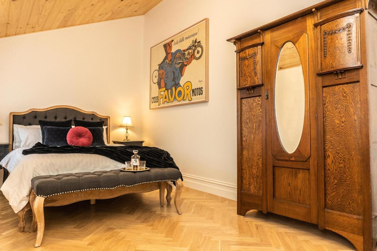 Hotel Velo - Heritage Bright