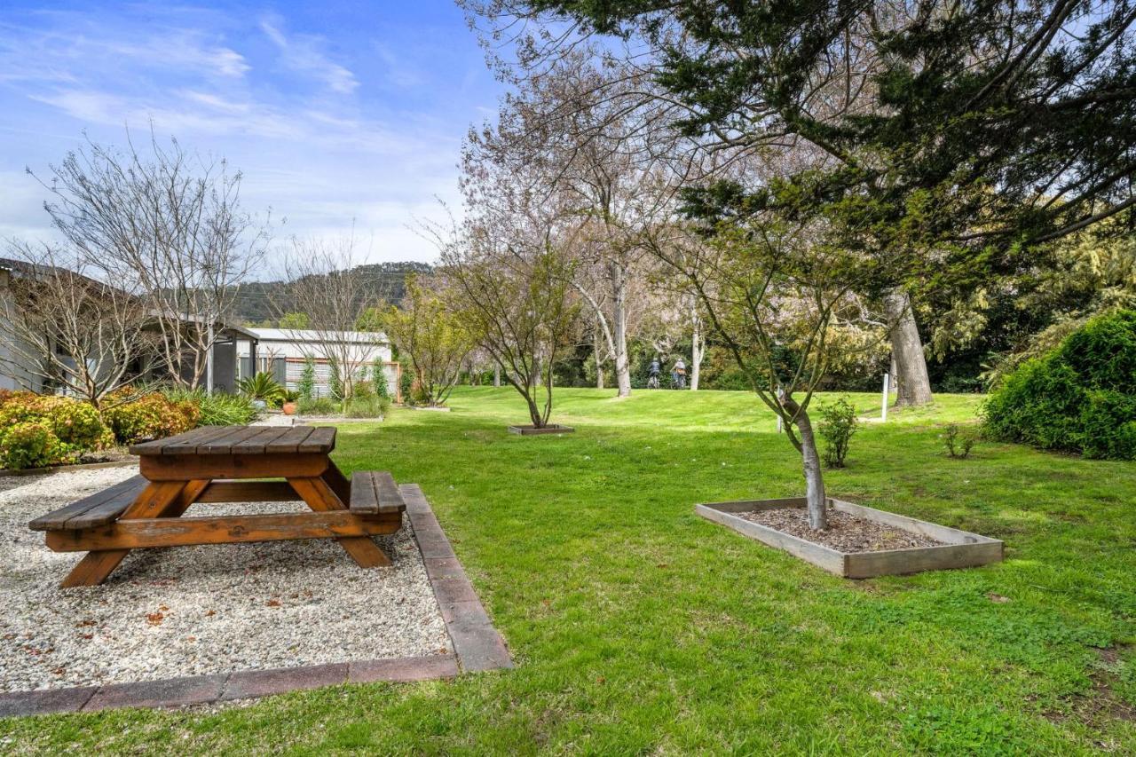 Grevillea Gardens Unit 4 Apartment *