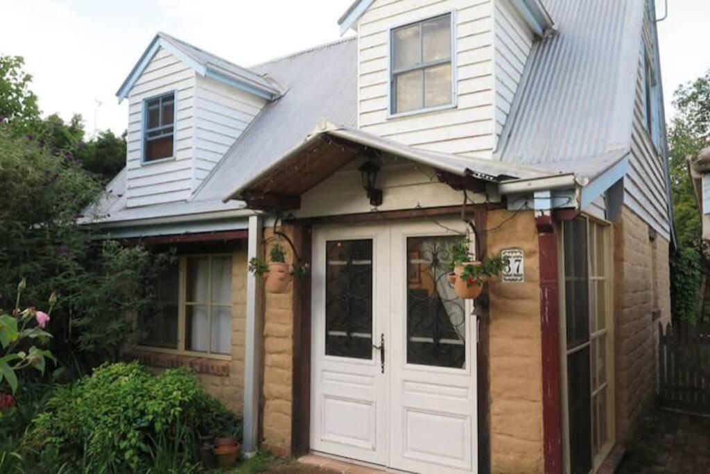 Mudbrick Holiday home Bright