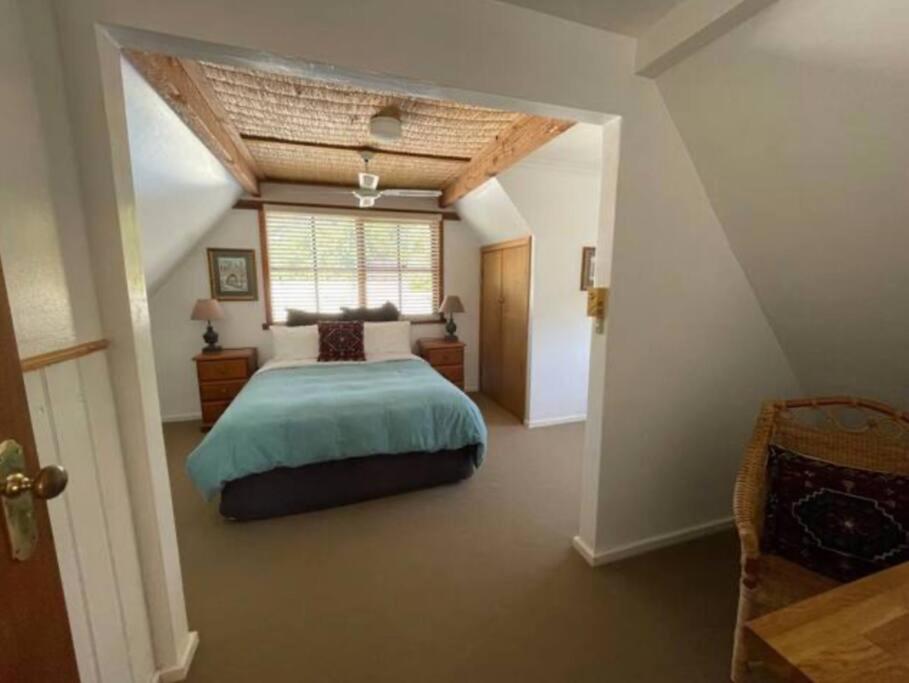 Mudbrick * Bright