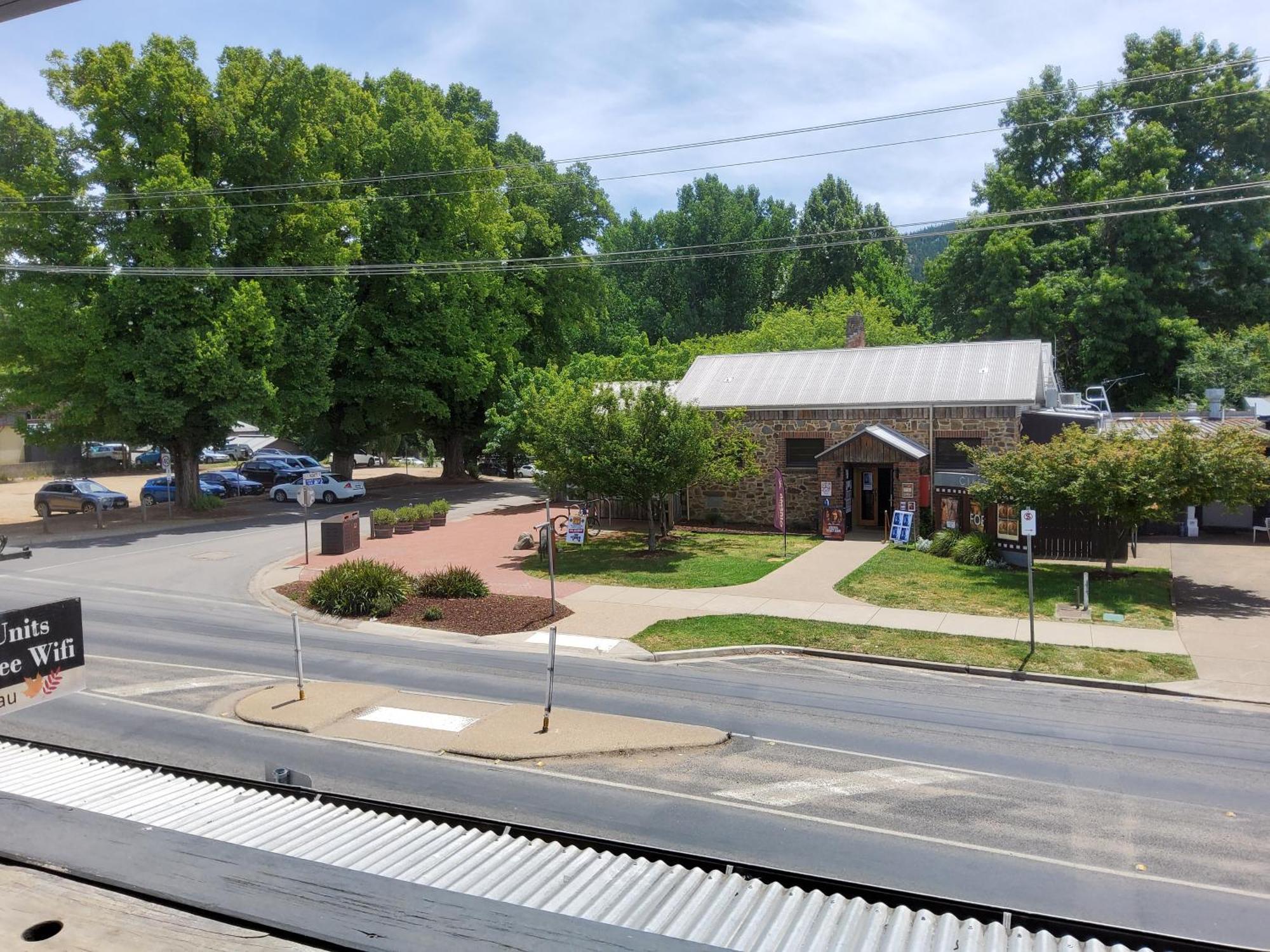 Inn Coach House 3*