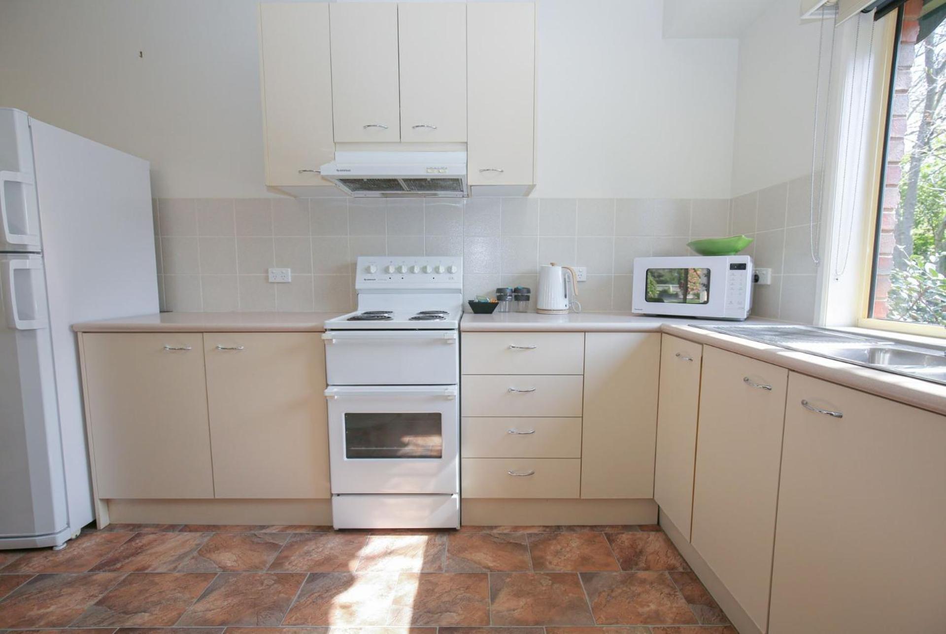 Silver Birches Village - Unit 4 Bright