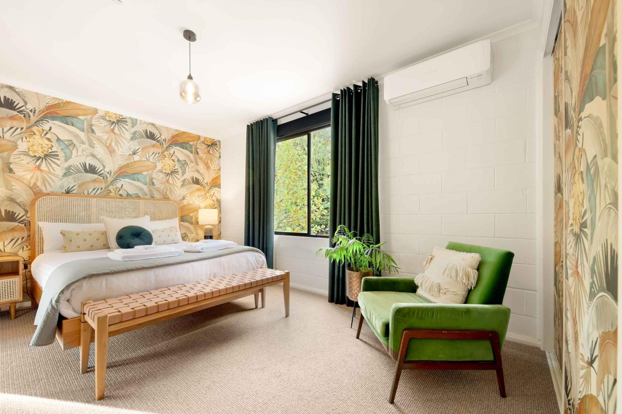 Hotel Velo Bright