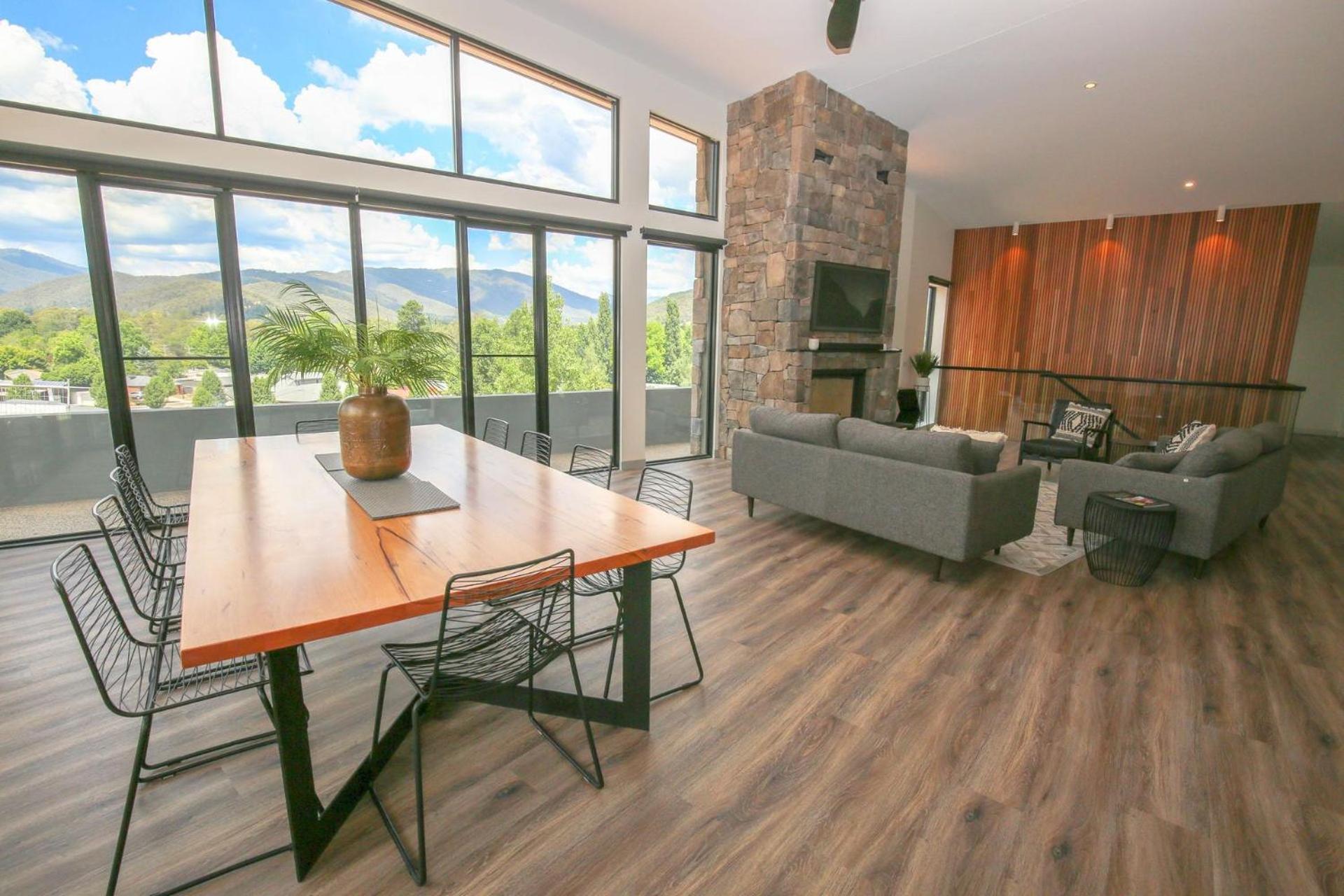 Glass House Holiday home *