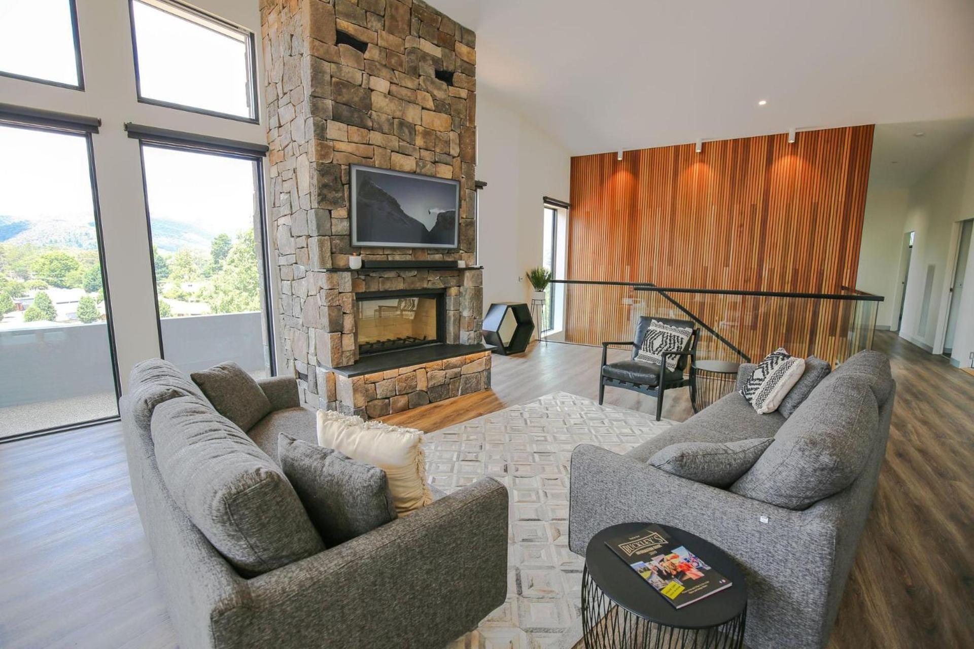 Glass House Holiday home *
