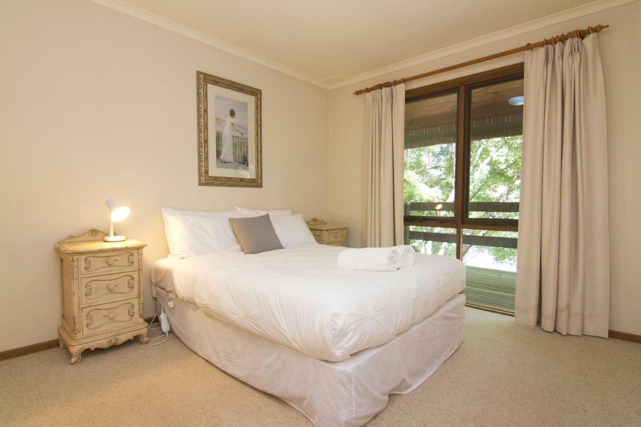 Alrima Lodge, *