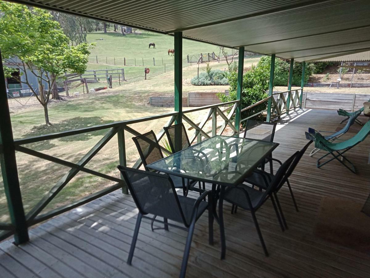 Riverbend Homestead Holiday home Bright