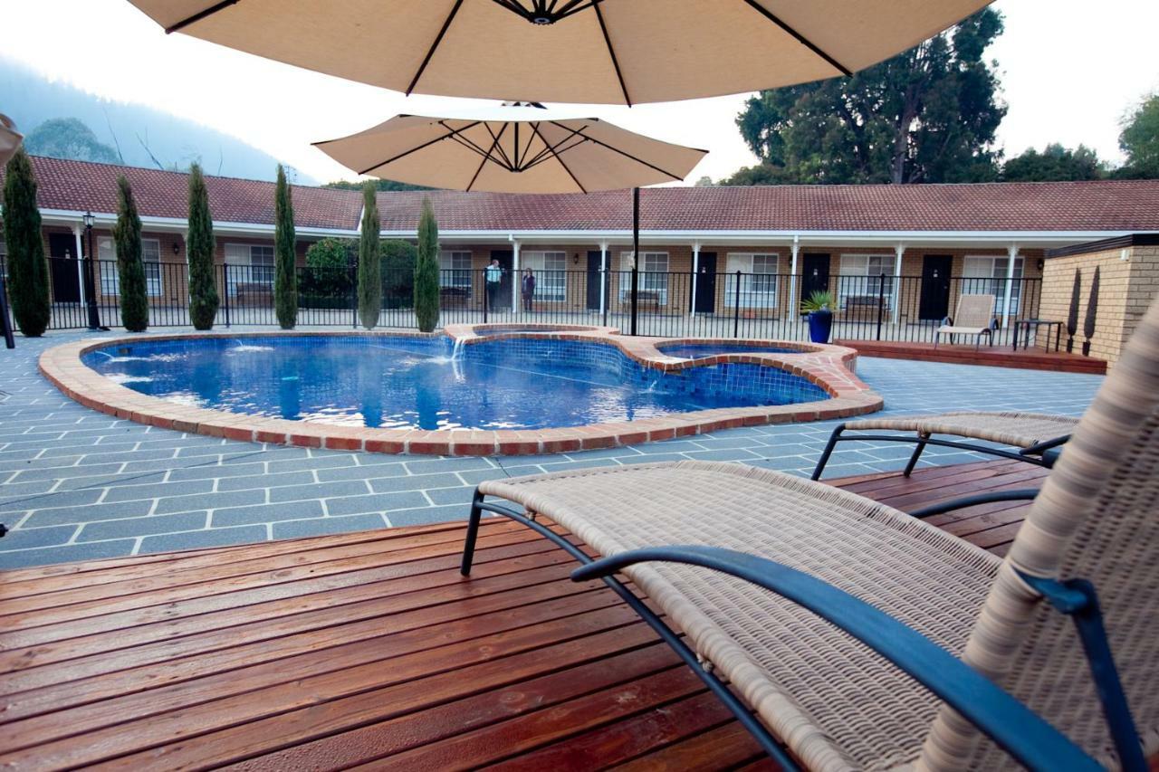 Ovens Valley Motor Hotel 3*