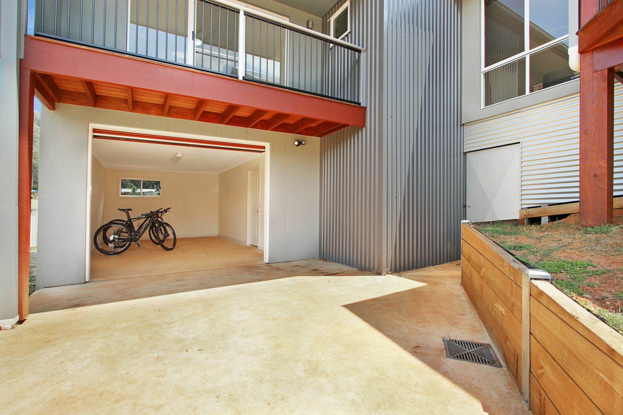 Apartment 3 Peaks Rise - Bright
